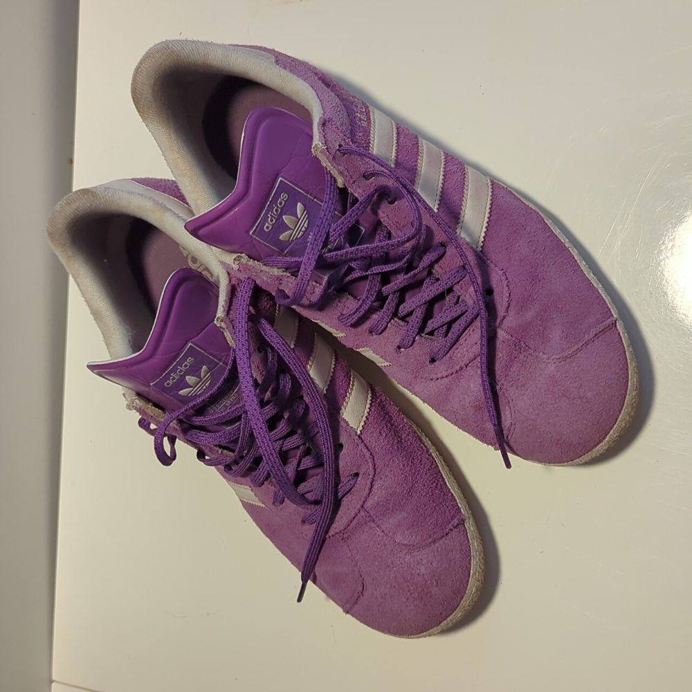 Adidas Gazelle Purple Sneakers M8.5 W9.5